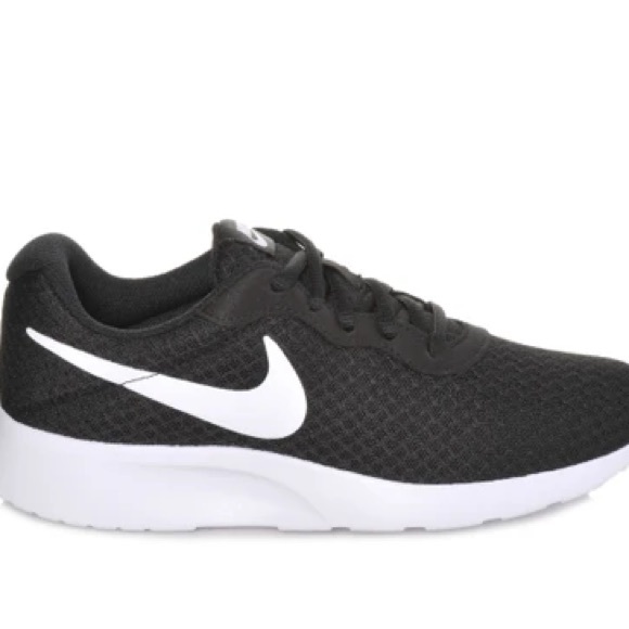 nike odyssey react black white